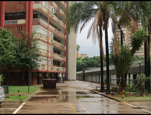3 BEDROOM APARTMENT FOR SALE IN SUNNYSIDE